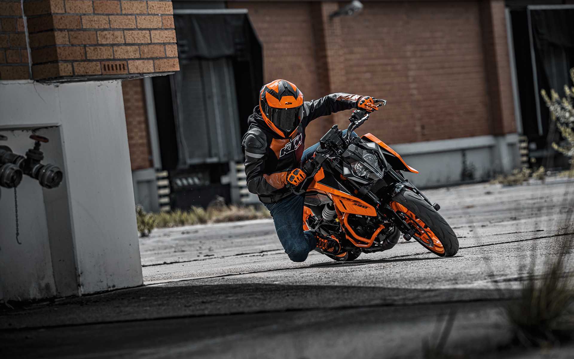 KTM 390 DUKE ORANGE 2025