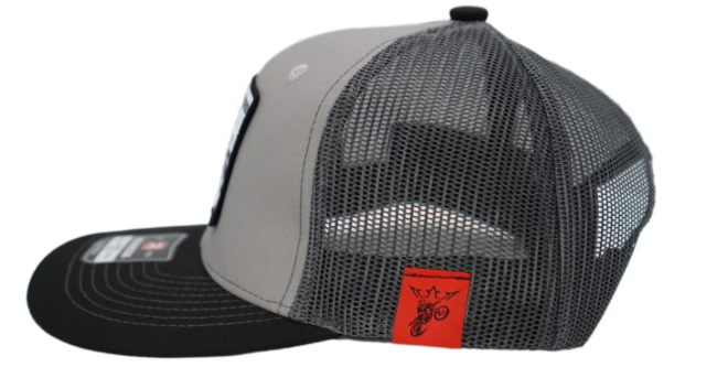 CZAPKA Z DASZKIEM RED BULL MOTOCROSS